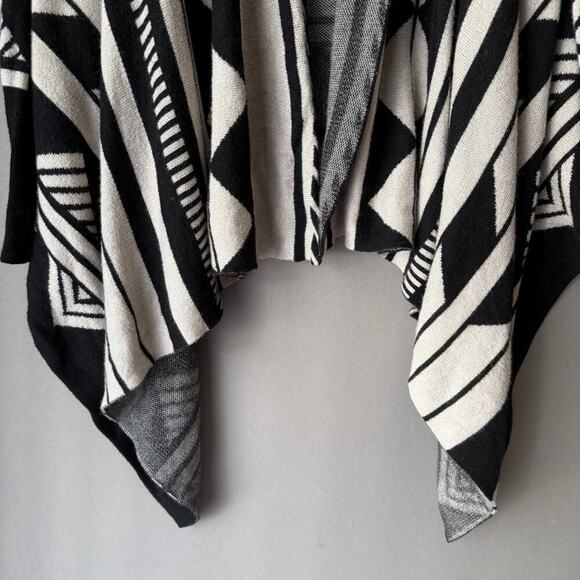 Banana Republic sz S aztec cream black southwest Shrug - Picture 3 of 10